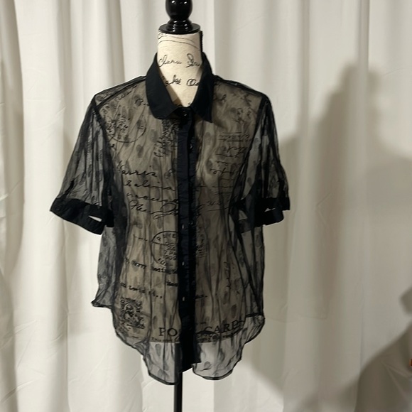 HOT TOPIC BLACK NYLON TOP WITH FLOCKING SIZE 3 (12) - Picture 1 of 6